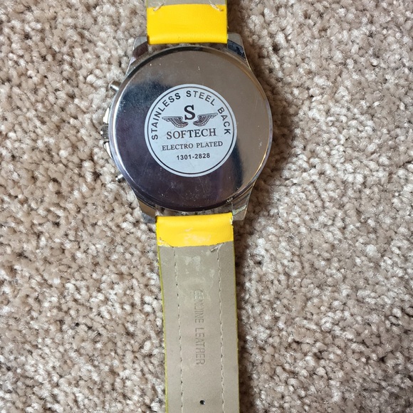 Softech Watch - Picture 3 of 3